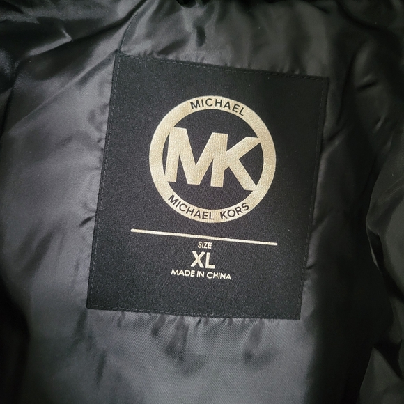 Michael Kors Black Puffer Coat with Faux Fur Hood XL - Picture 5 of 12